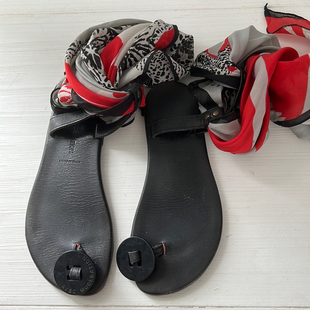 Avec Moderation women’s sandals